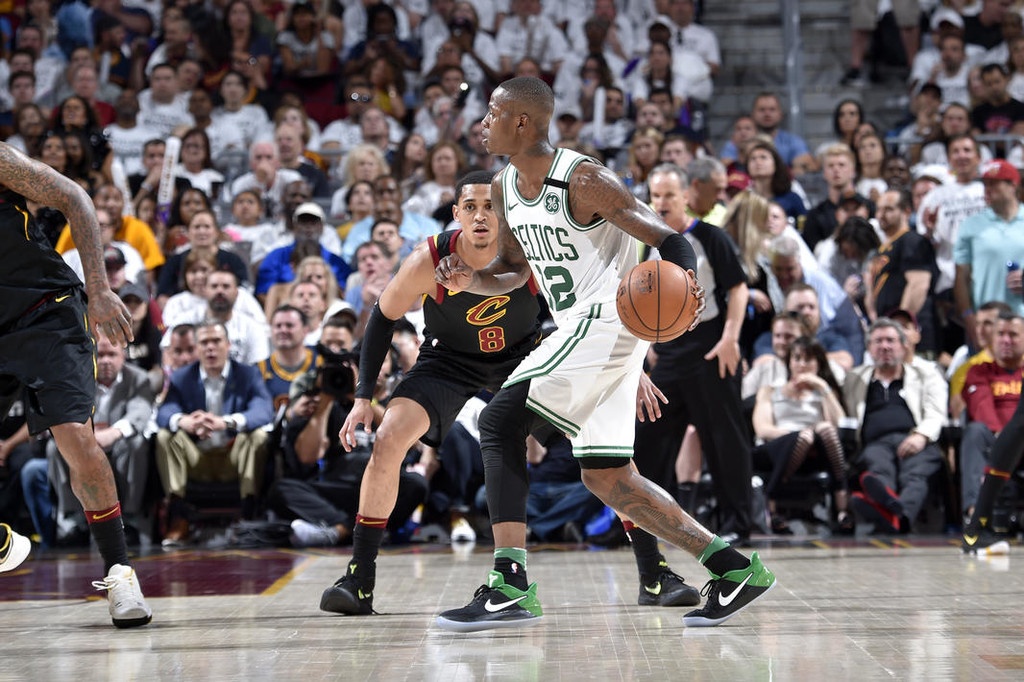 NBA: Ο ΛεΜπρόν αντιστέκεται στους Σέλτικς (photos+video)