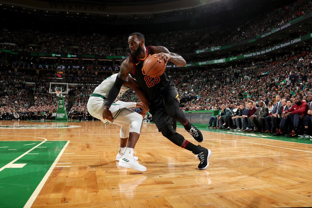 NBA: «Βασιλικό» break και τελικοί για Καβαλίερς (photos+video)
