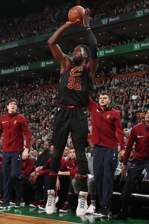 NBA: «Βασιλικό» break και τελικοί για Καβαλίερς (photos+video)