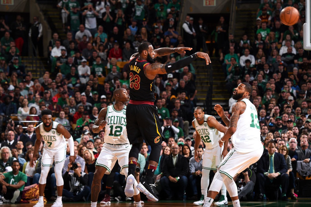 NBA: «Βασιλικό» break και τελικοί για Καβαλίερς (photos+video)