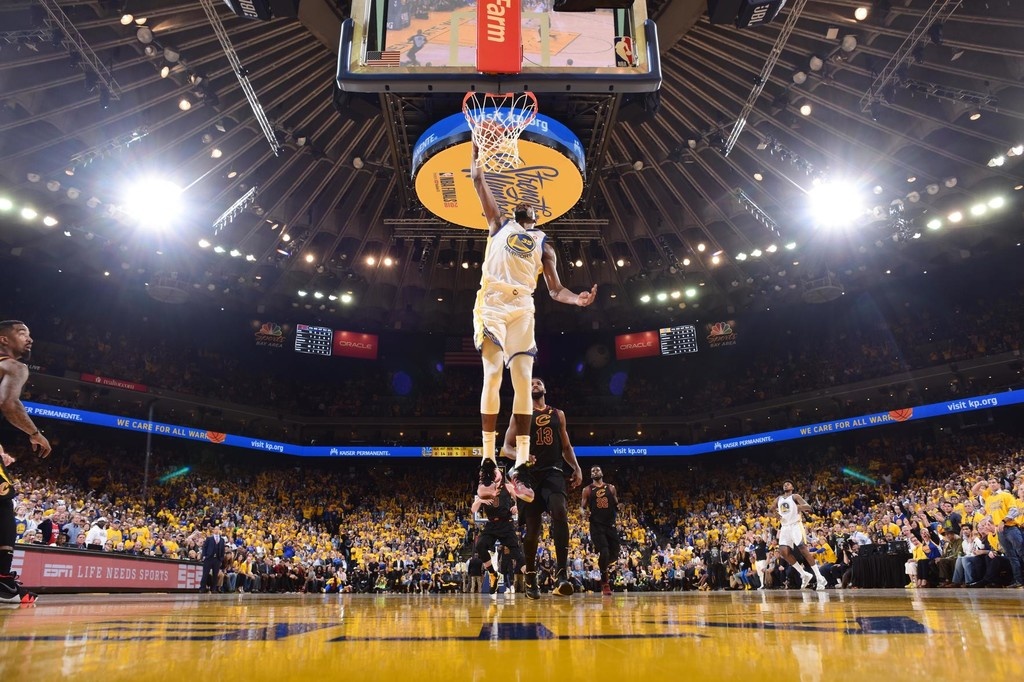 NBA: Η γκάφα της χρονιάς, στο ματς της χρονιάς και 1-0 οι Ουόριορς (photos+video)