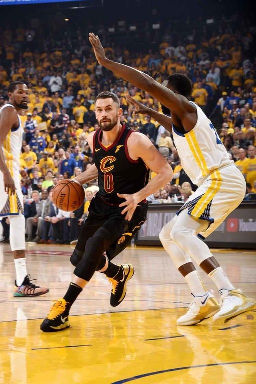 NBA: Η γκάφα της χρονιάς, στο ματς της χρονιάς και 1-0 οι Ουόριορς (photos+video)