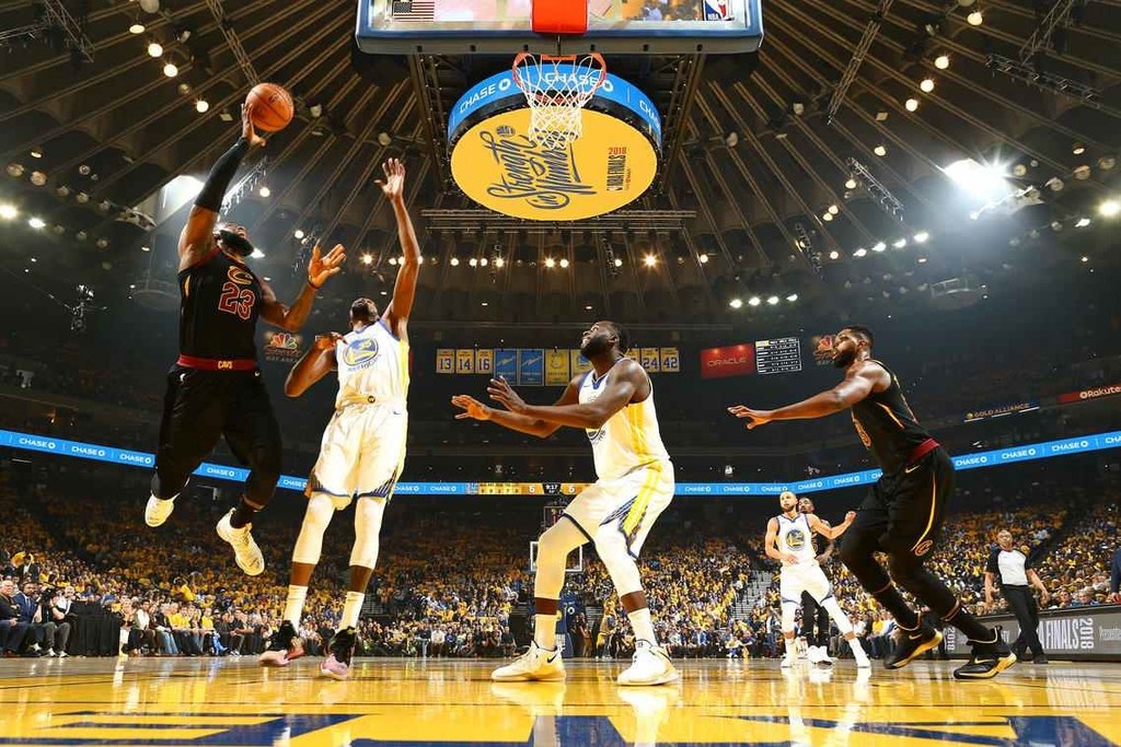NBA: Η γκάφα της χρονιάς, στο ματς της χρονιάς και 1-0 οι Ουόριορς (photos+video)