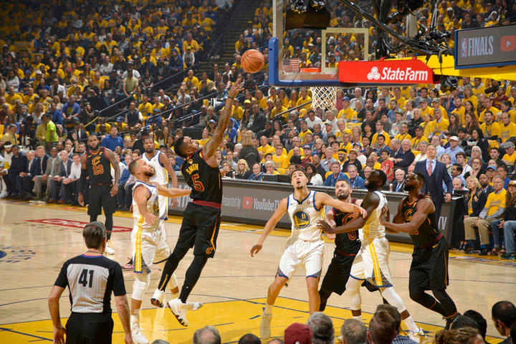 NBA: Η γκάφα της χρονιάς, στο ματς της χρονιάς και 1-0 οι Ουόριορς (photos+video)