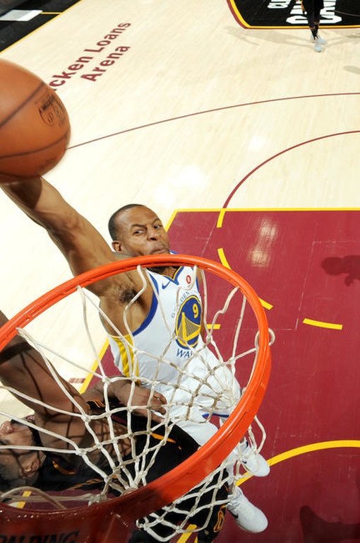 NBA: Κούπα με… σκούπα για Ουόριορς! (photos+video)