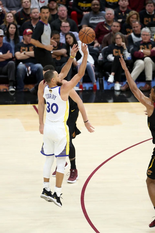 NBA: Κούπα με… σκούπα για Ουόριορς! (photos+video)