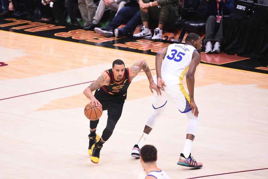 NBA: Κούπα με… σκούπα για Ουόριορς! (photos+video)