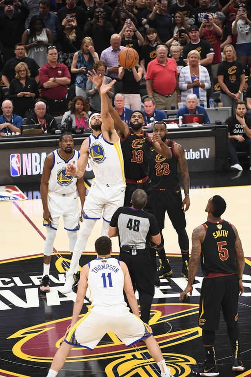 NBA: Στέψη στο Κλίβελαντ για Ουόριορς (photos+video)