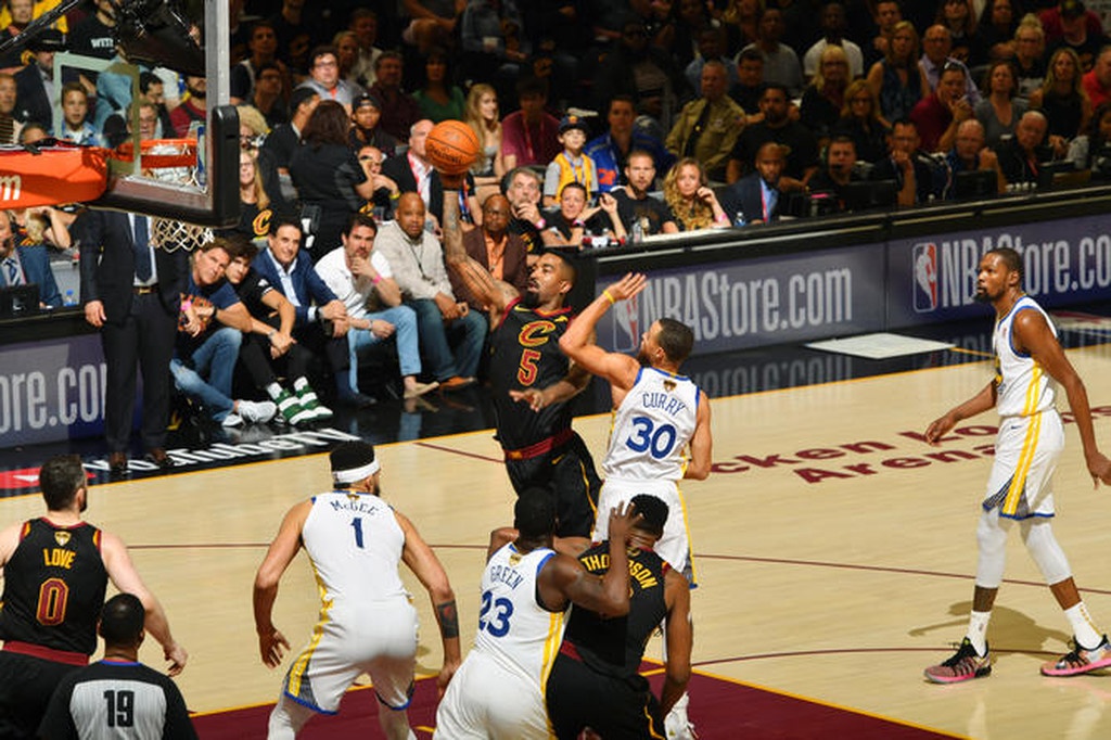 NBA: Στέψη στο Κλίβελαντ για Ουόριορς (photos+video)