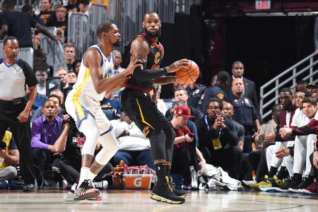 NBA: Στέψη στο Κλίβελαντ για Ουόριορς (photos+video)