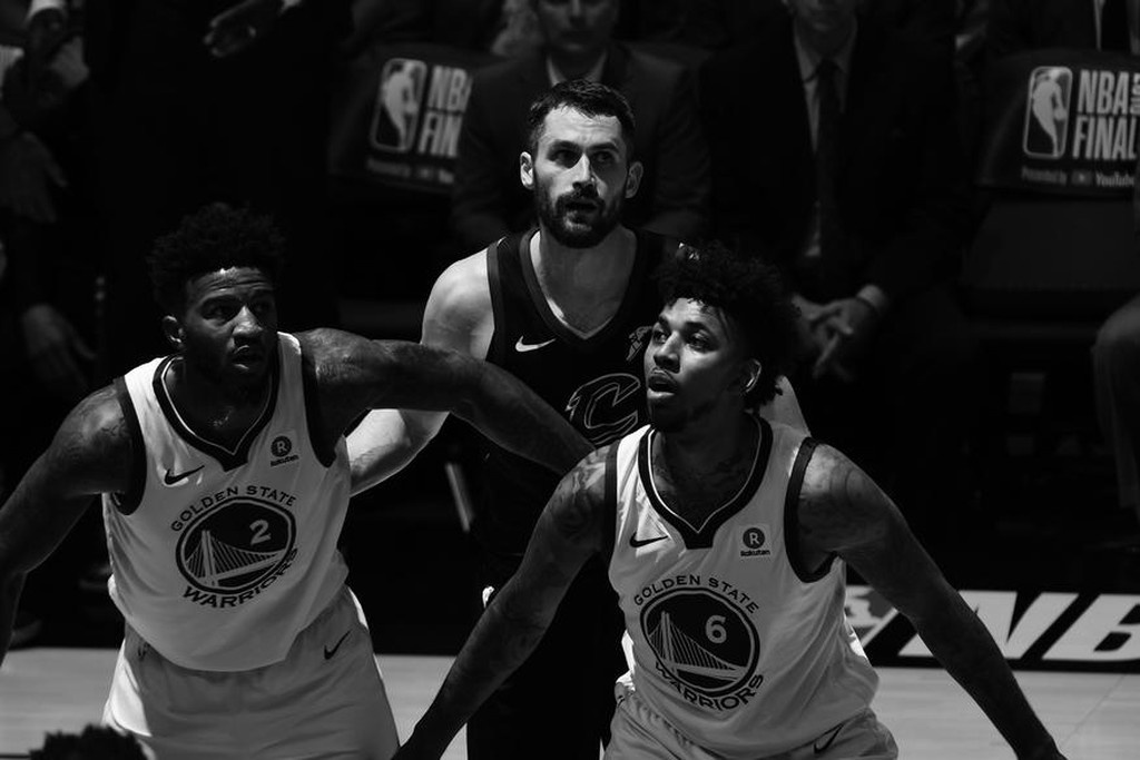 NBA: Στέψη στο Κλίβελαντ για Ουόριορς (photos+video)