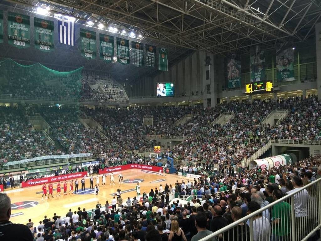 Απόλυτη σιγή στο ΟΑΚΑ για τον Παύλο Γιαννακόπουλο (video+photos)