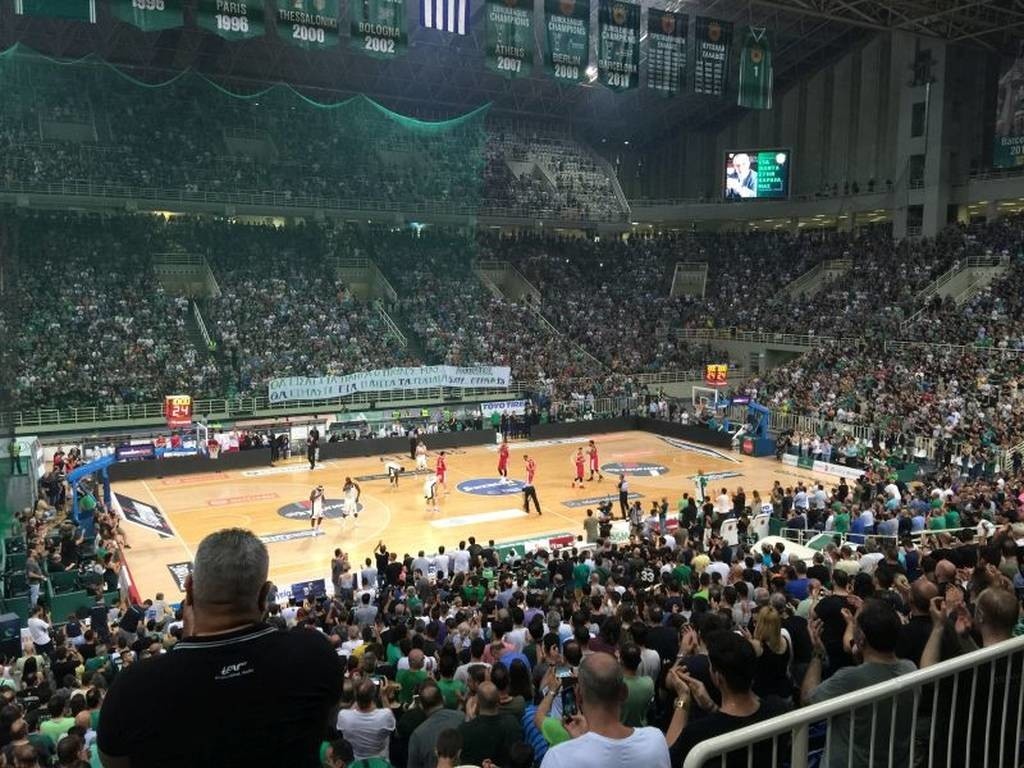 Απόλυτη σιγή στο ΟΑΚΑ για τον Παύλο Γιαννακόπουλο (video+photos)