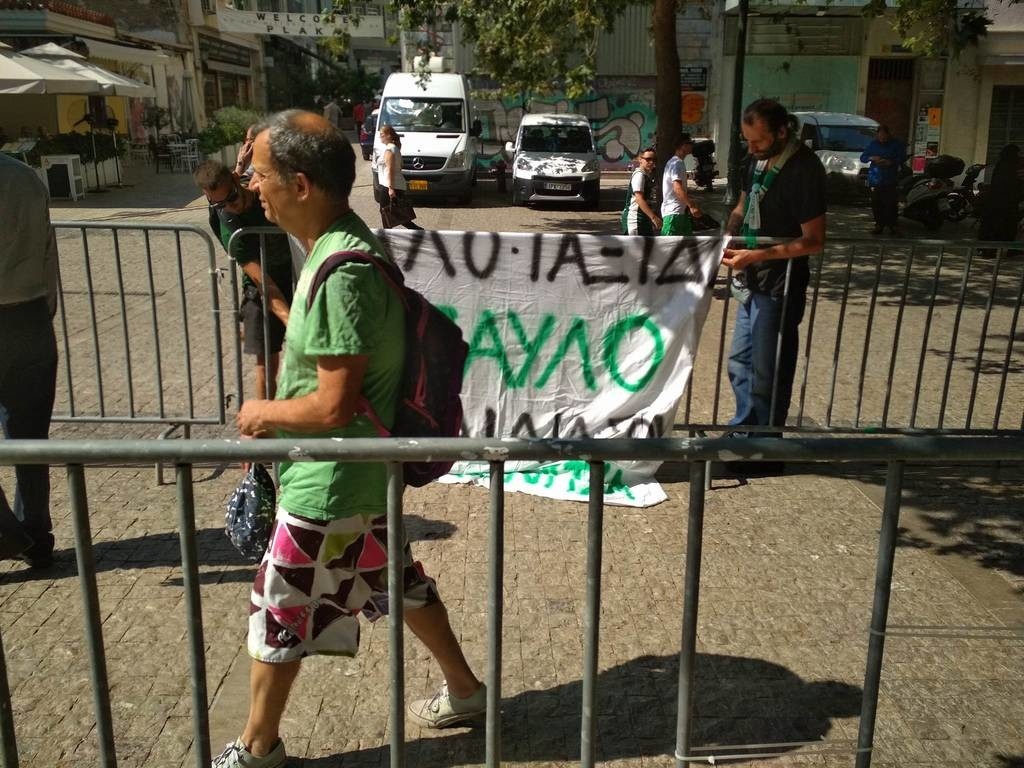 Από την Ηγουμενίτσα στη Μητρόπολη για το τελευταίο «αντίο» στον Παύλο Γιαννακόπουλου (photos+video)