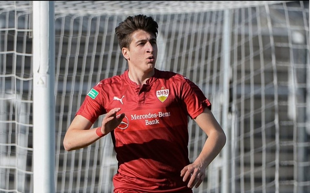 Από την Στουτγκάρδη στην Βιτόρια Γκιμαράες (photo)