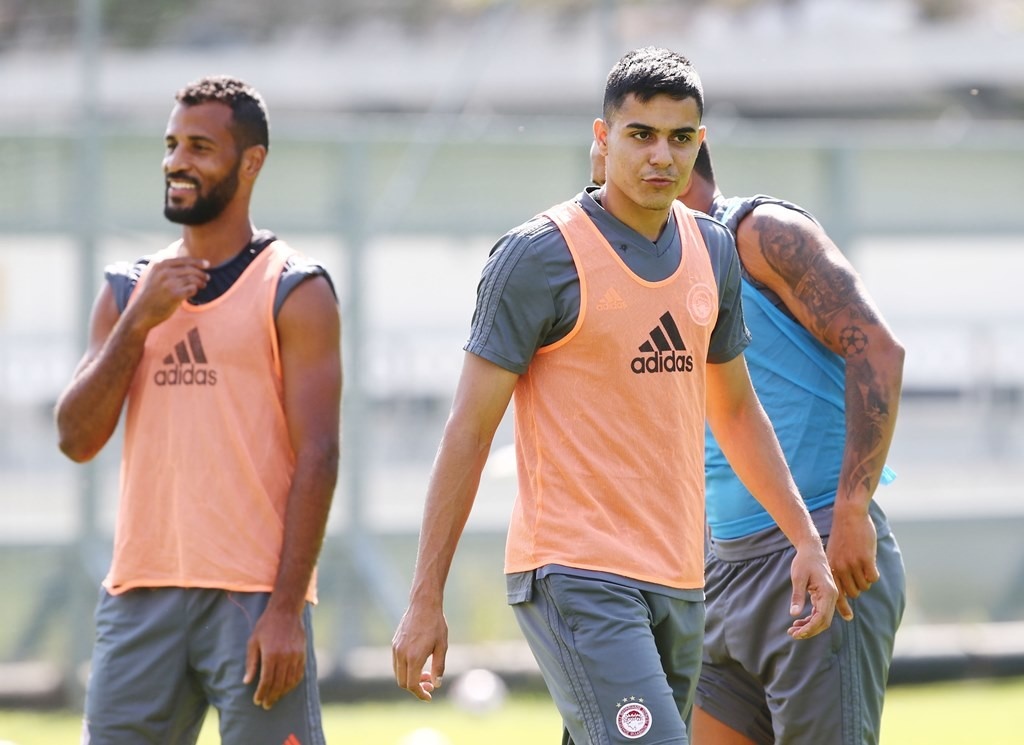 Ολυμπιακός: Η πρώτη για Λάζαρο και άλλους τρεις (photos)