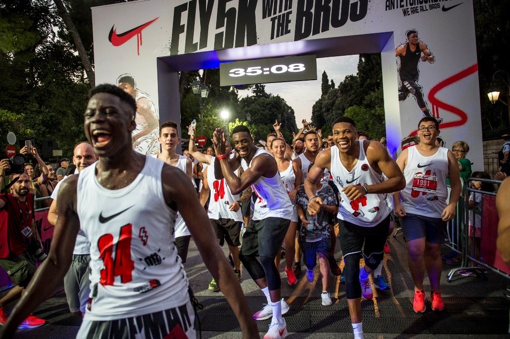 Antetokounbros 5K Run: Η Αθήνα έτρεξε με Γιάννη και Θανάση ενάντιο σε όλα τα εμπόδια