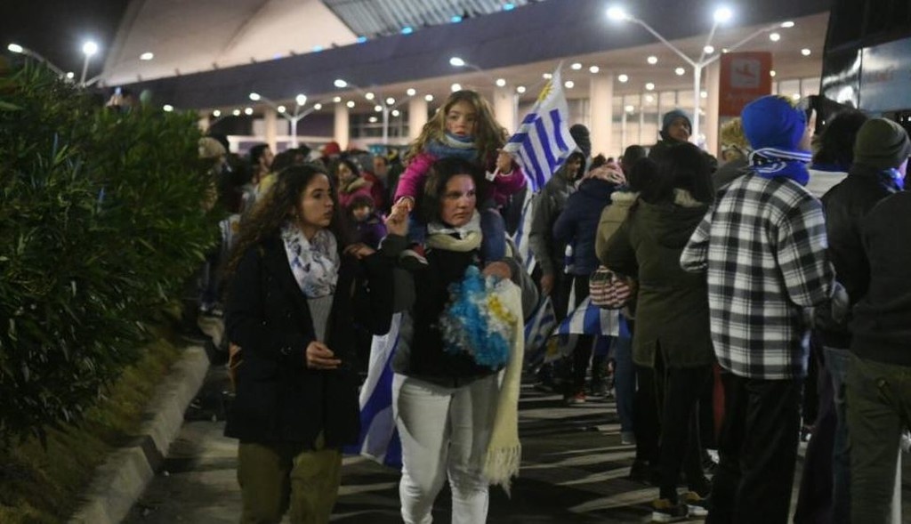 Μουντιάλ: Αποθέωση για Ουρουγουάη (photos+video)