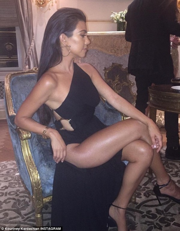 Διάσημη περσόνα κάνει τζετ σκι και κόβει την ανάσα (photos)