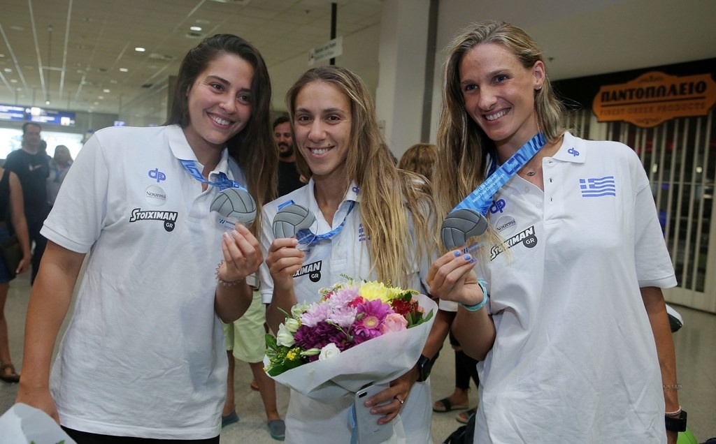 Ελλάδα: Επέστρεψαν οι «ασημένιες» Πρωταθλήτριες του πόλο (photos)