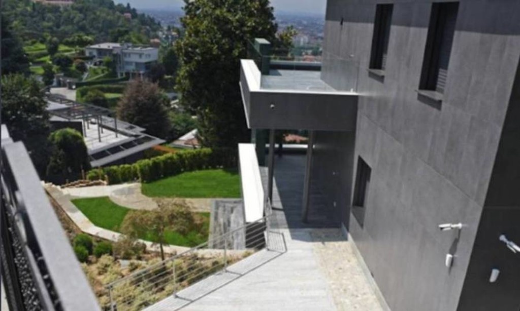 Αυτή είναι η εντυπωσιακή βίλα του Ρονάλντο στο Τορίνο (photos)