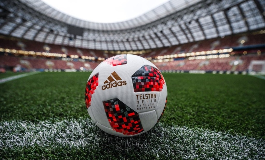 Αυτή είναι η νέα μπάλα της Super League (photos)
