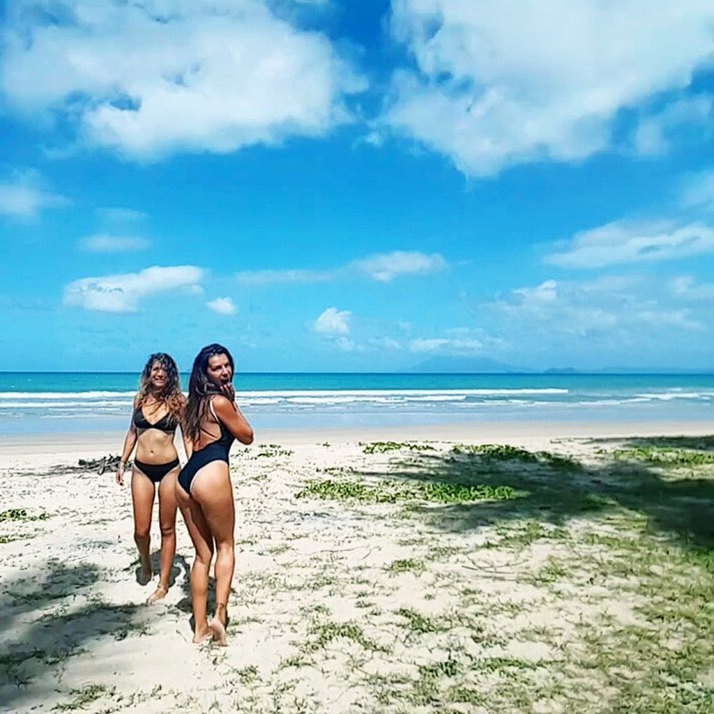 Κολάζει… με την κορμάρα της η Χριστίνα Κολέτσα (photos)