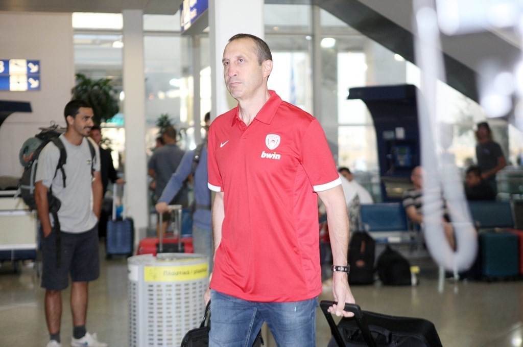 Ολυμπιακός: Έφυγε για Μέτσοβο (photos)