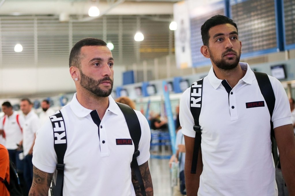 Ολυμπιακός: «Πέταξε» για Αγγλία (photos)