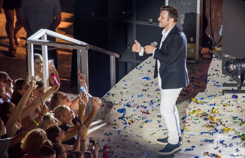 Αποθεώθηκε στη Ζάκυνθο ο Γιάννης Πλούταρχος (photos)