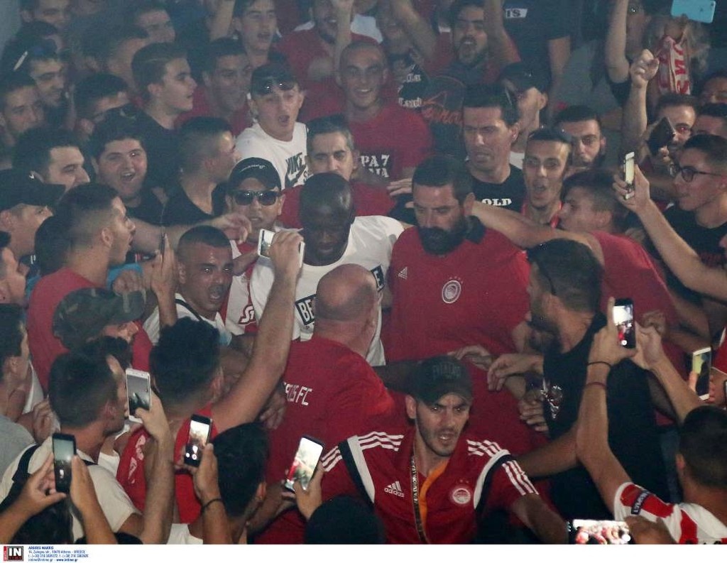 Ολυμπιακός: Πανικός για τον «ερυθρόλευκο» Τουρέ! (photos)