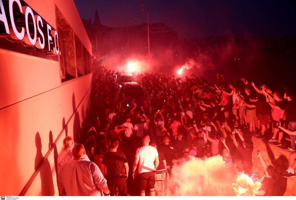 Ολυμπιακός: Πανικός για τον «ερυθρόλευκο» Τουρέ! (photos)