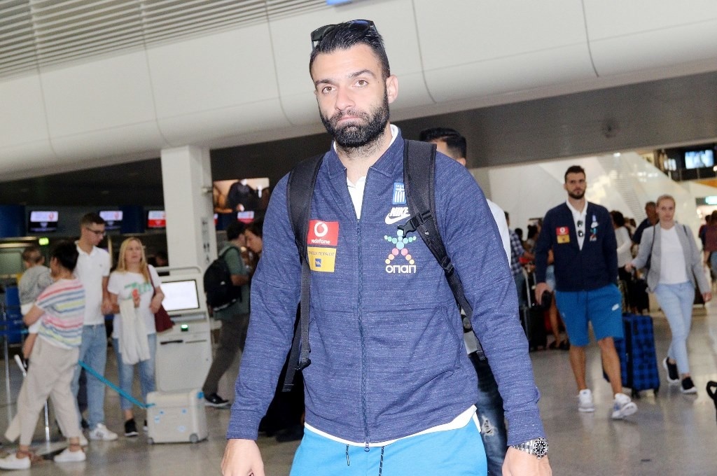Ελλάδα: Έφυγε για Ταλίν (photos)