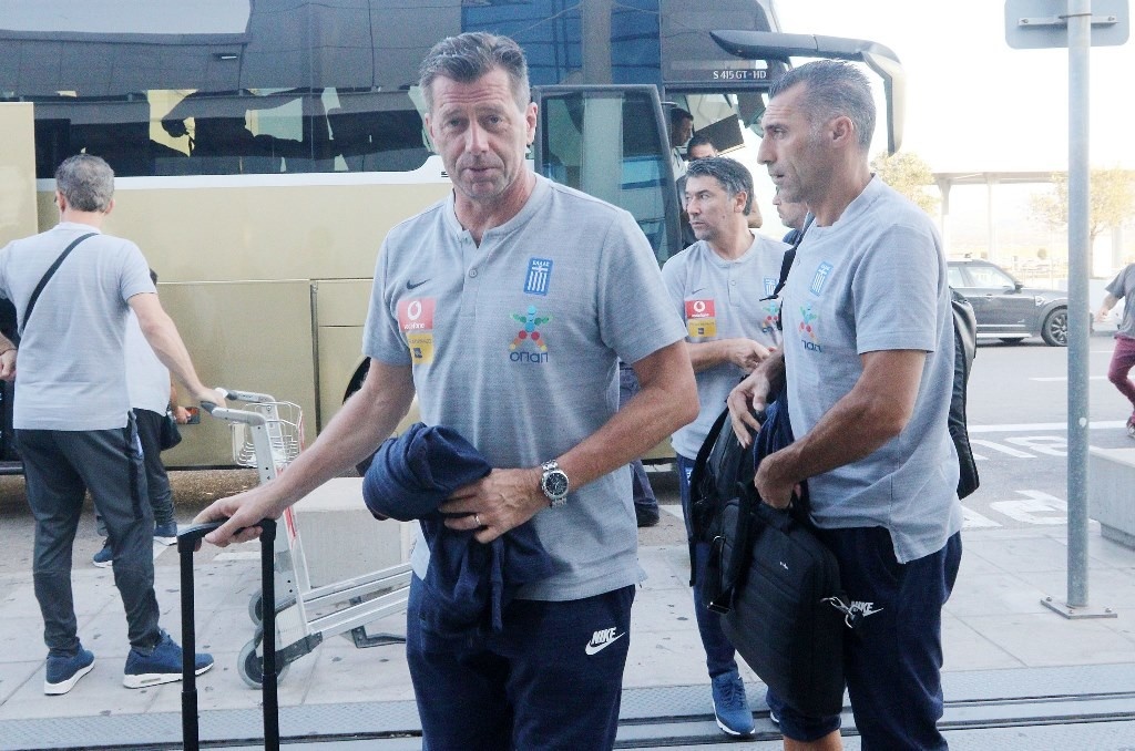 Ελλάδα: Έφυγε για Ταλίν (photos)