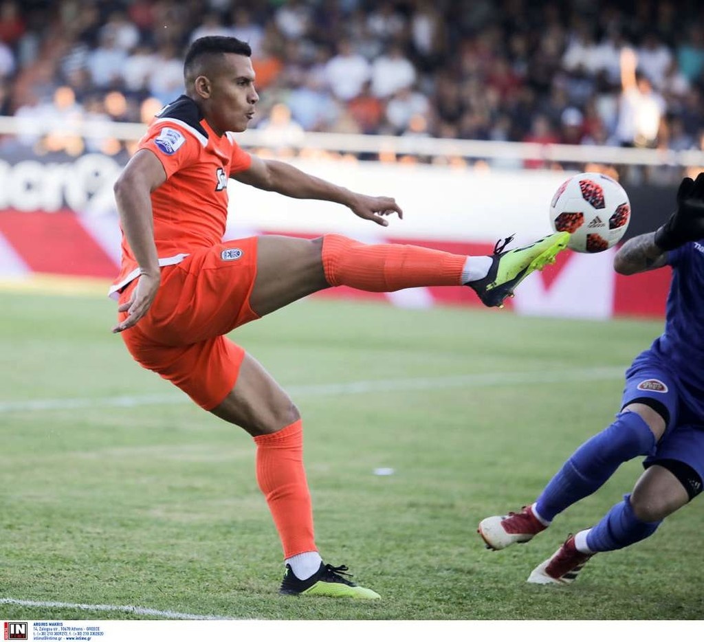 Καρέ-καρέ το πέναλτι που δε δόθηκε στον ΠΑΟΚ (photos, video)