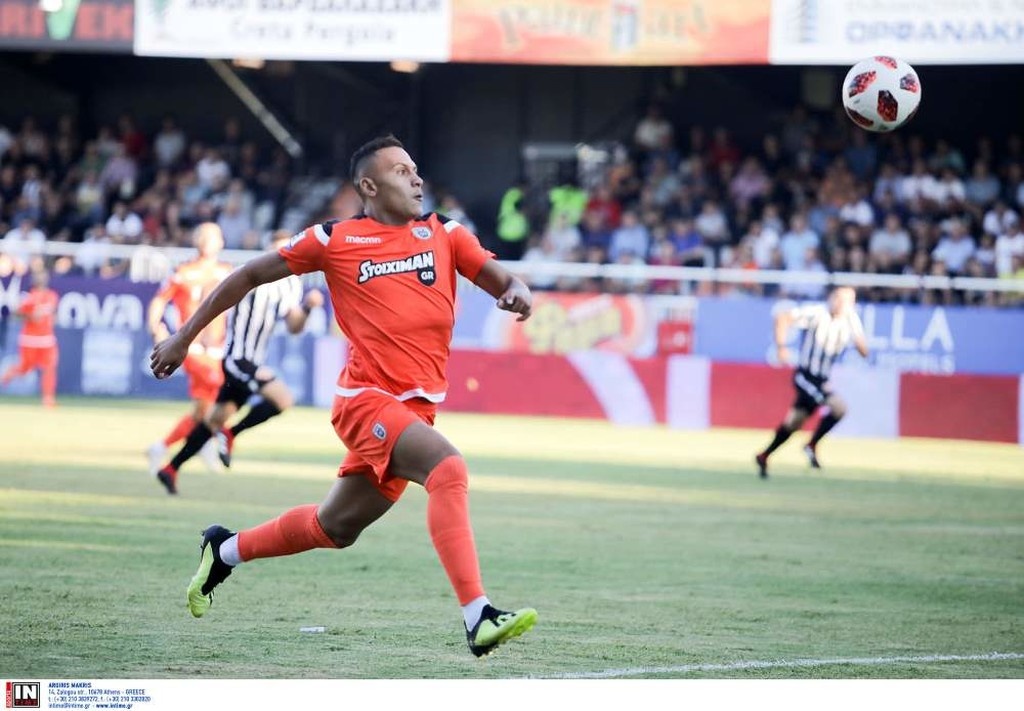 Καρέ-καρέ το πέναλτι που δε δόθηκε στον ΠΑΟΚ (photos, video)