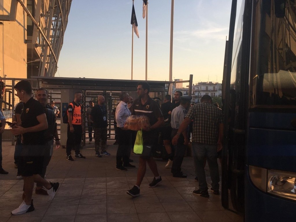 ΠΑΟΚ-ΑΕΚ: «Κλέφτες-κλέφτες» φώναξε η Τούμπα στους παίκτες του Ουζουνίδη (photos)