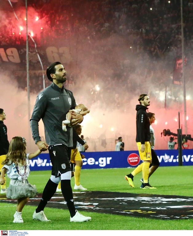 ΠΑΟΚ-ΑΕΚ: Η πιο δυνατή στιγμή πριν τη σέντρα του ντέρμπι (photos)