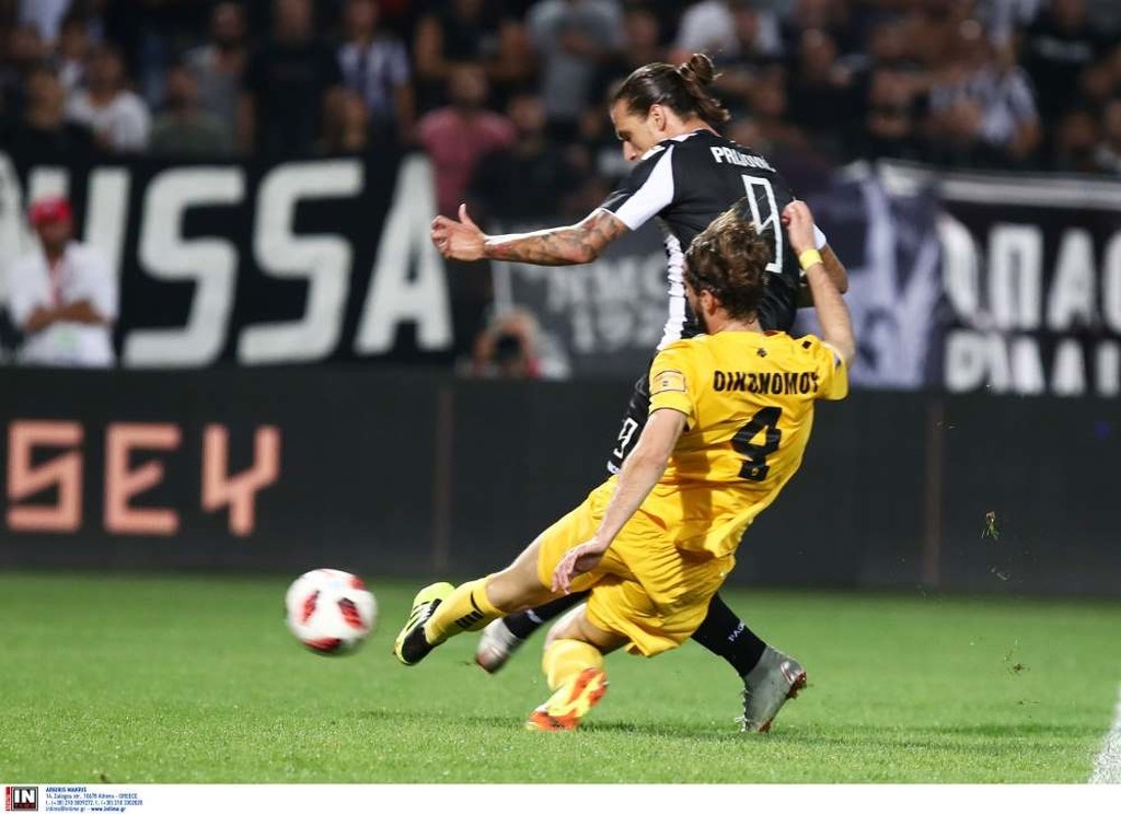 ΠΑΟΚ-ΑΕΚ: Έτσι πανηγύρισε το γκολ του Πρίγιοβιτς ο Σαββίδης (photos)