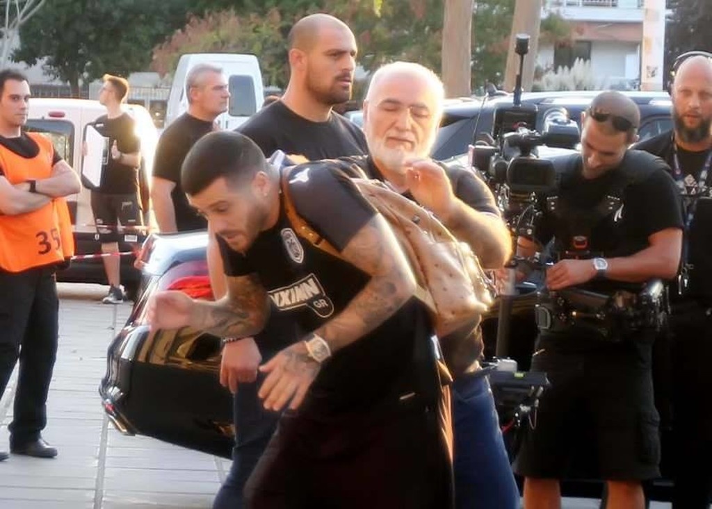 ΠΑΟΚ-ΑΕΚ: Η επική στιγμή Ιβάν-Βιεϊρίνια! (photos)