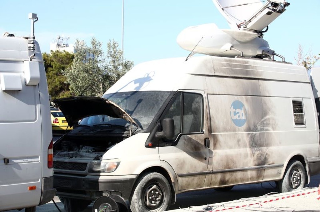 Σπάστε και κάψτε άφοβα, στην υγειά του… ΑΣΕΑΔ! (photos)