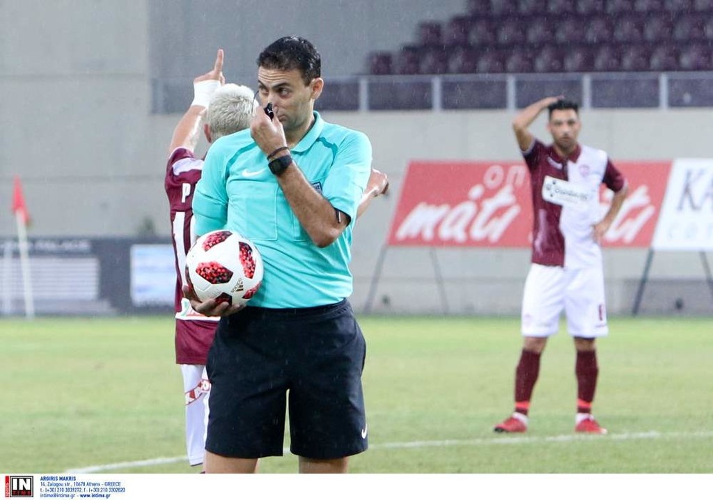 ΑΕΛ-Παναιτωλικός: Ένταση και δακρυγόνα στο AEL FC Arena (photos)