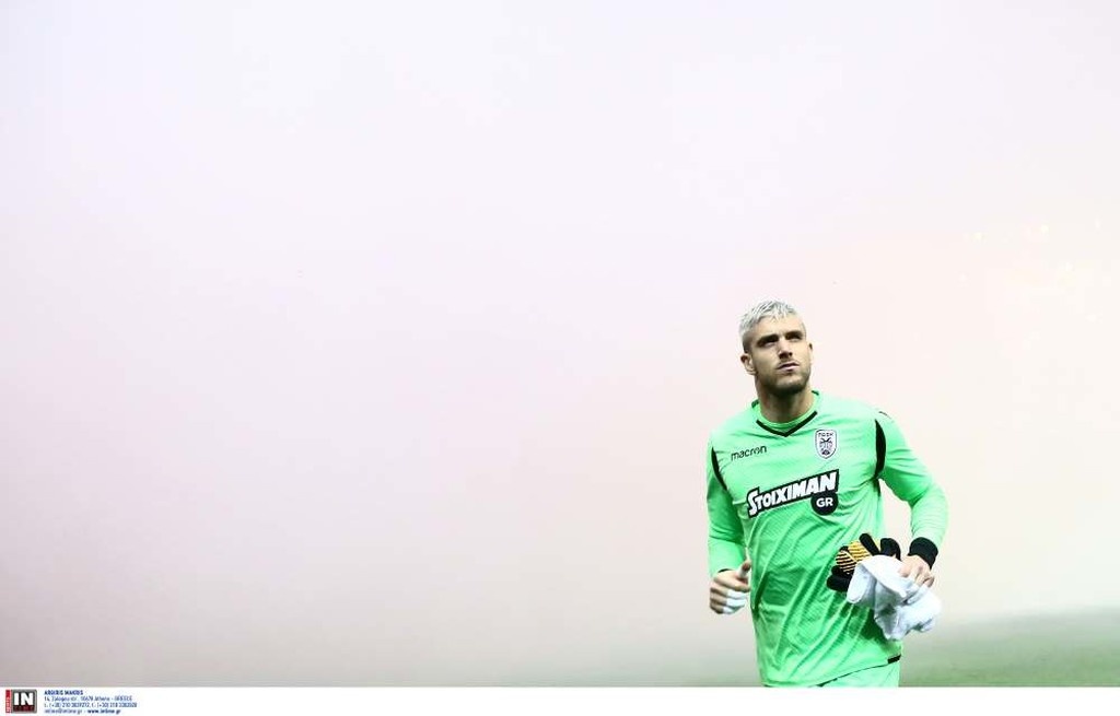 Ολυμπιακός-ΠΑΟΚ: Γι' αυτό άργησε να ξεκινήσει το ντέρμπι (photos)