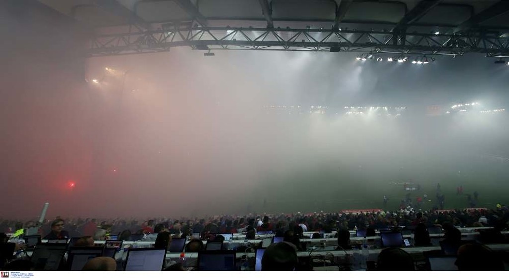 Ολυμπιακός-ΠΑΟΚ: Γι' αυτό άργησε να ξεκινήσει το ντέρμπι (photos)