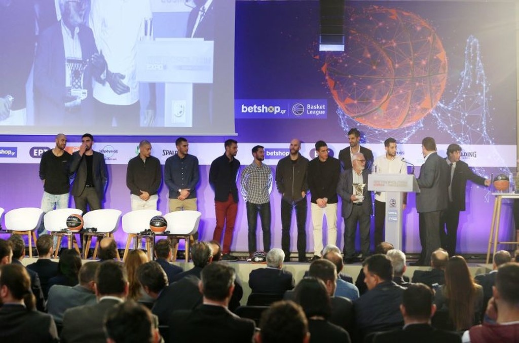 ΕΣΑΚΕ: Βράβευσε την Εθνική για την πρόκριση στο Παγκόσμιο (photos)