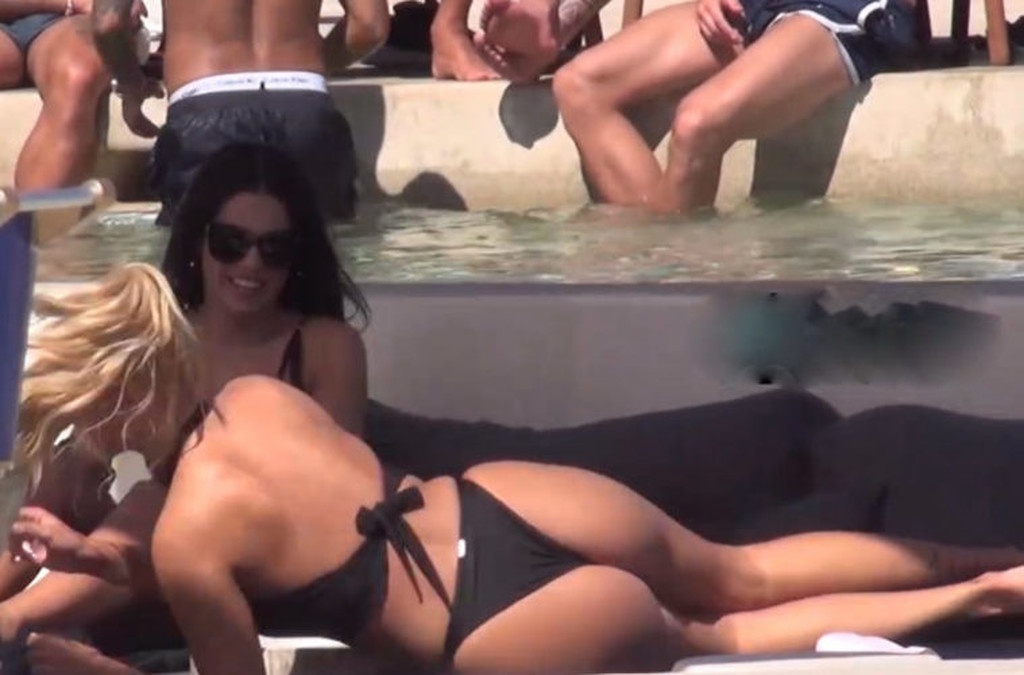 Κόλαση η Ιωάννα Τούνη: Στο κρεβάτι ξενοδοχείου μαζί με γνωστό μπασκετμπολίστα! (video, photos)