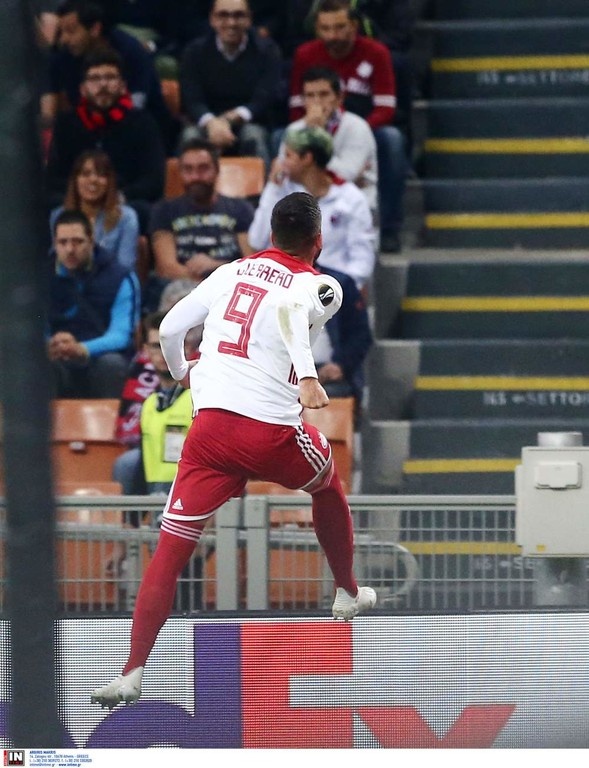 Μίλαν-Ολυμπιακός: Ο Γκερέρο σκόραρε και... πέταξε στο Σαν Σίρο! (photos)