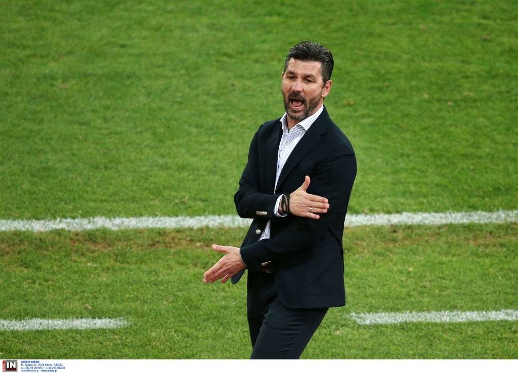 ΑΕΚ-Ολυμπιακός: Έξαλλος ο Ουζουνίδης και επική ατάκα στον Τζήλο! (photos)