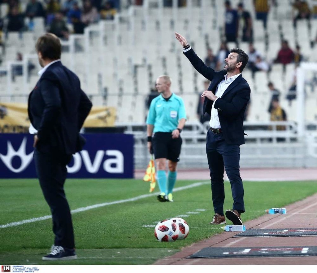 ΑΕΚ-Ολυμπιακός: Έξαλλος ο Ουζουνίδης και επική ατάκα στον Τζήλο! (photos)