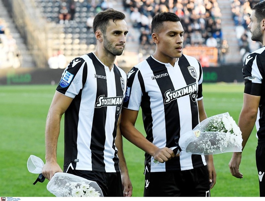 ΠΑΟΚ: Συγκινητικές στιγμές στην Τούμπα για τα θύματα στα Τέμπη (photos)